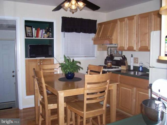 102 Wengate Road Owings Mills, MD 21117 - Photo 4 of 11 Kitchen