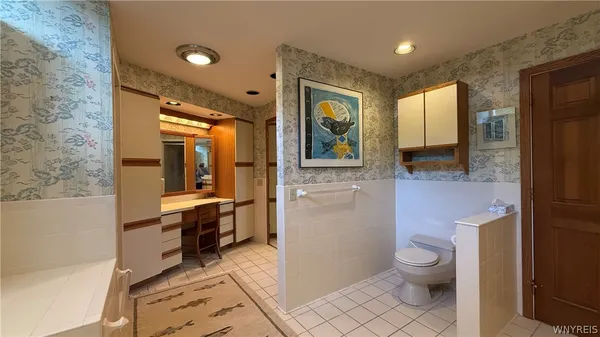 $849,999 | 6975 Sweetland Road, Evans, NY 14047