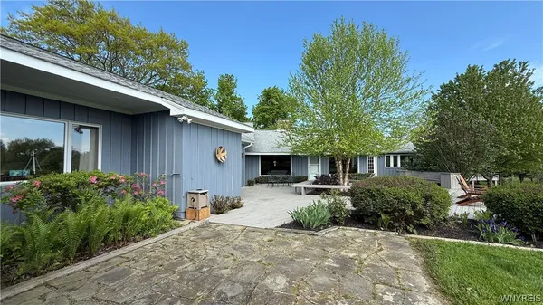 $849,999 | 6975 Sweetland Road, Evans, NY 14047