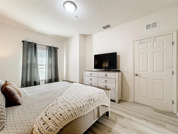 $2,800 | 8986 Shine Drive, Kissimmee, FL 34747