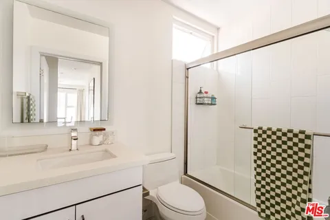 $1,449,000 | 1514 South Bedford Street, Los Angeles, CA 90035