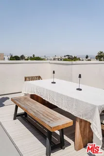 $1,449,000 | 1514 South Bedford Street, Los Angeles, CA 90035