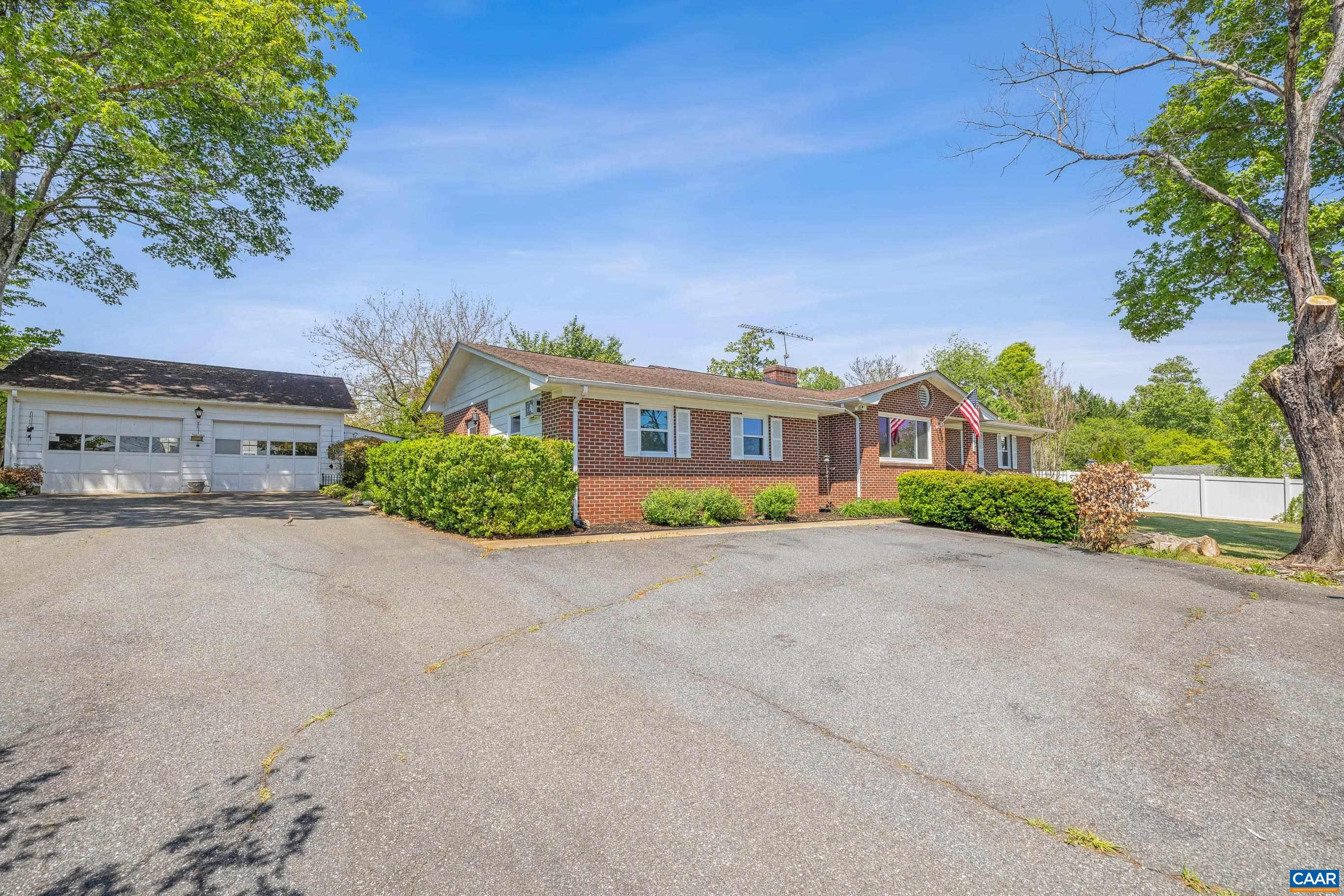752 Westwood Road Stanardsville, VA 22973 - Photo 3 of 63