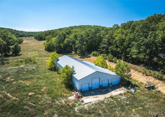 $1,300,000 | 4263 County Road 1, Belleview, MO 63623