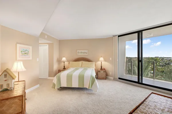 $1,195,000 | 176 South Collier Boulevard, Unit 607, Marco Island, FL 34145