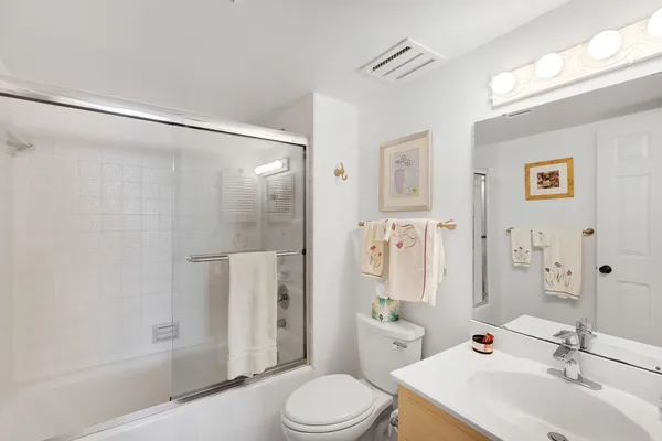 $1,195,000 | 176 South Collier Boulevard, Unit 607, Marco Island, FL 34145