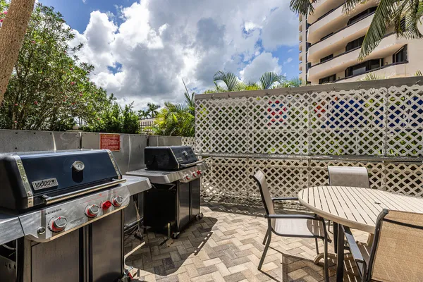 $1,195,000 | 176 South Collier Boulevard, Unit 607, Marco Island, FL 34145