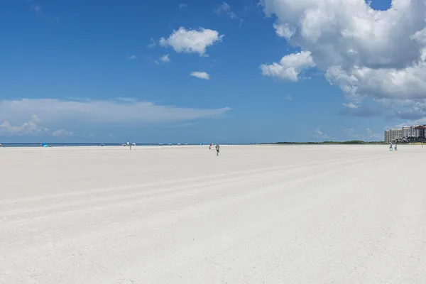 $1,195,000 | 176 South Collier Boulevard, Unit 607, Marco Island, FL 34145
