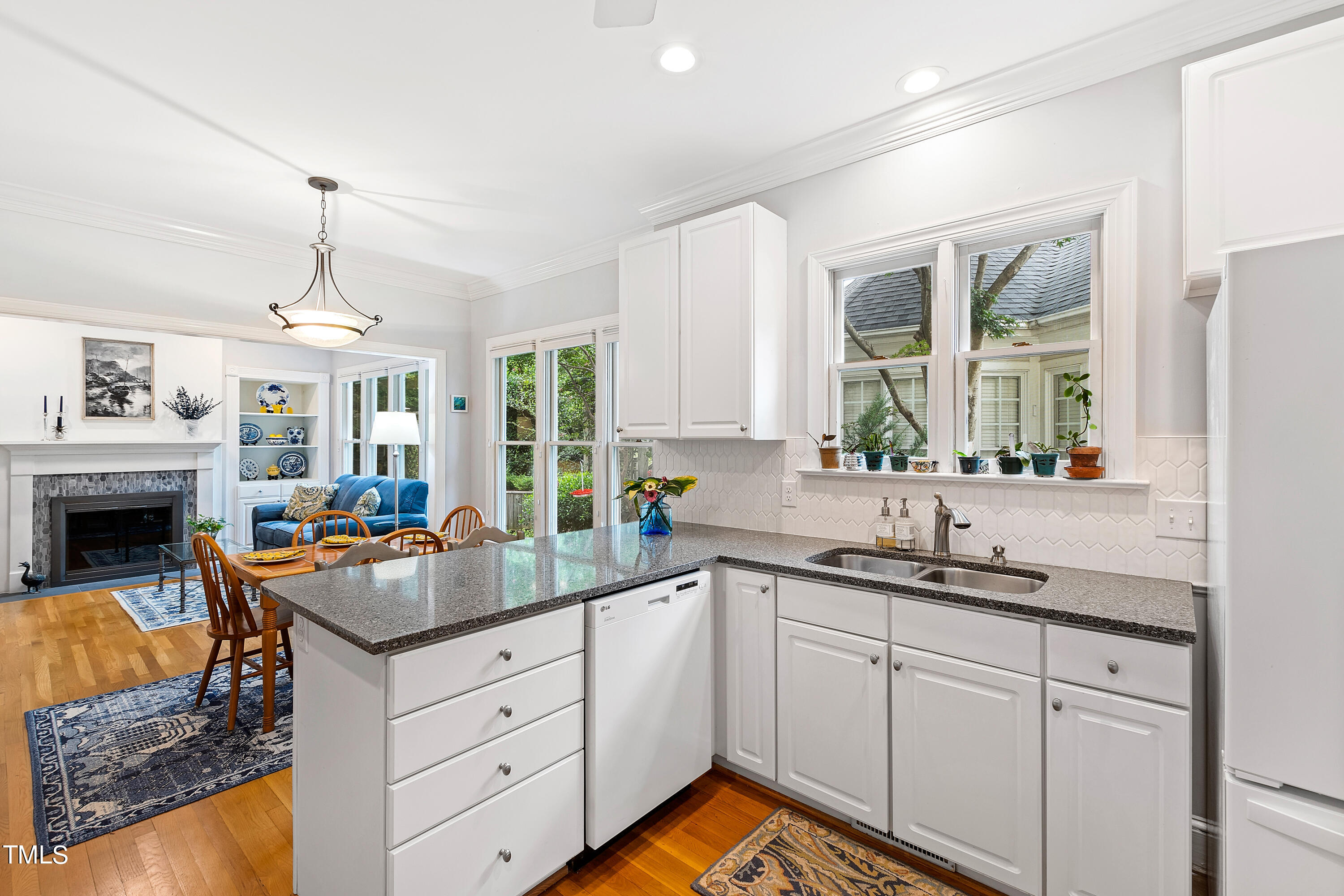 6601 Arbor Grande Way Raleigh, NC 27615 - Photo 13 of 48 12 Kitchen 7