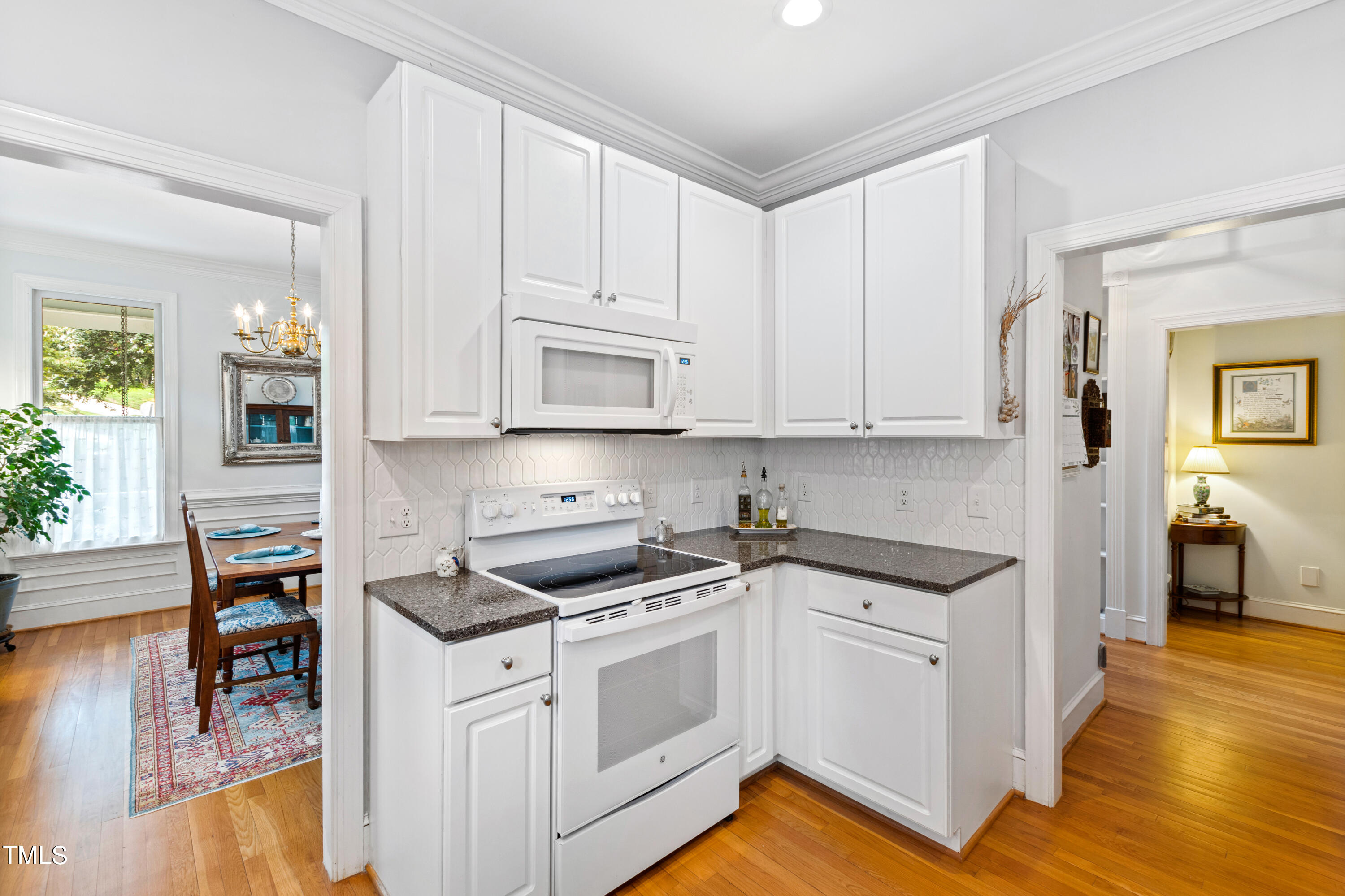 6601 Arbor Grande Way Raleigh, NC 27615 - Photo 14 of 48 13 Kitchen 5