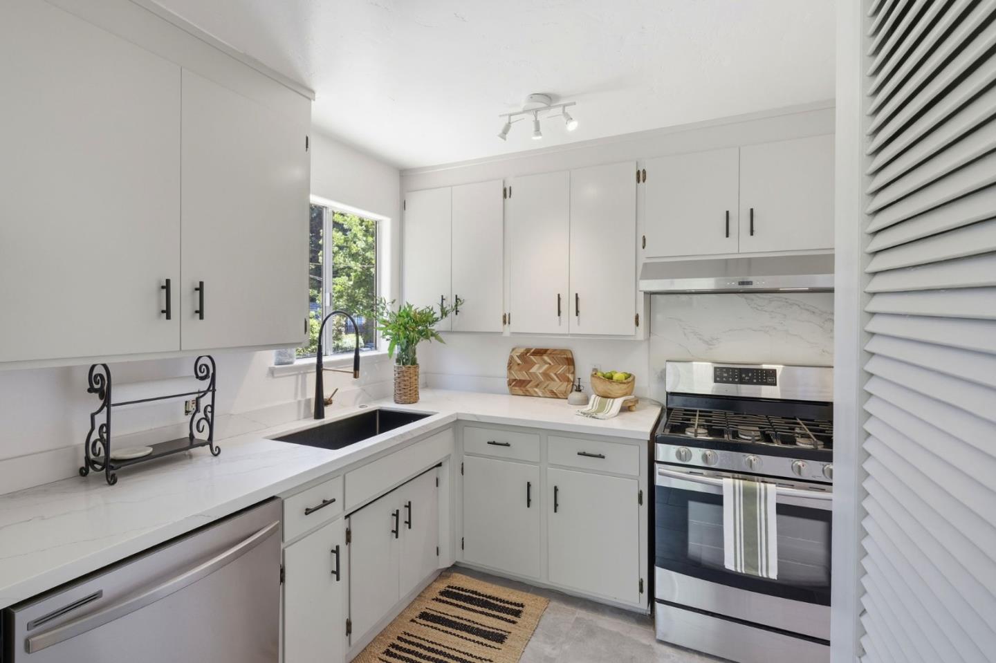 322 River Road Felton, CA 95018 - Photo 13 of 35 Gallery Image 13