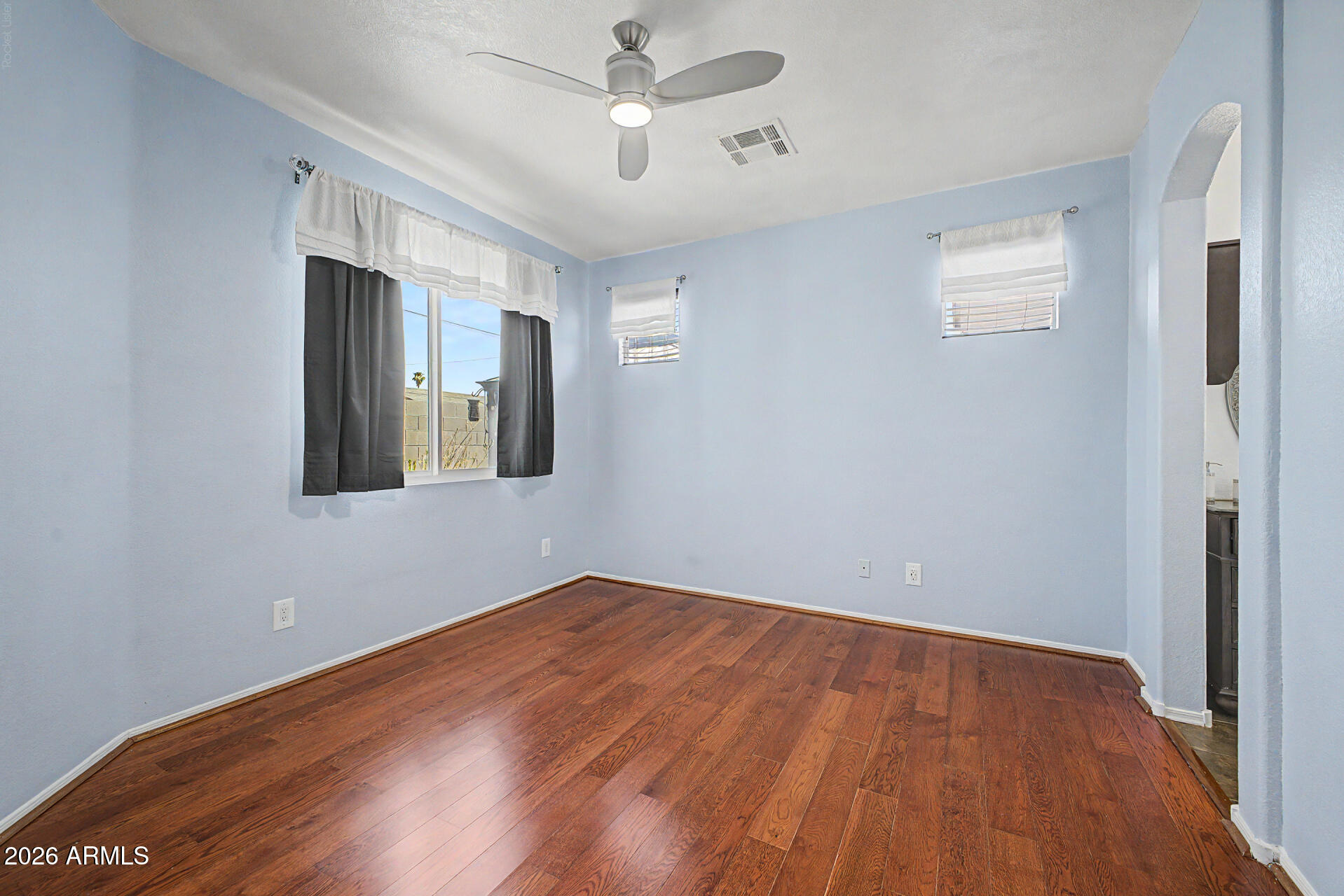 1225 Grenadine Road Phoenix, AZ 85040 - Photo 14 of 36
