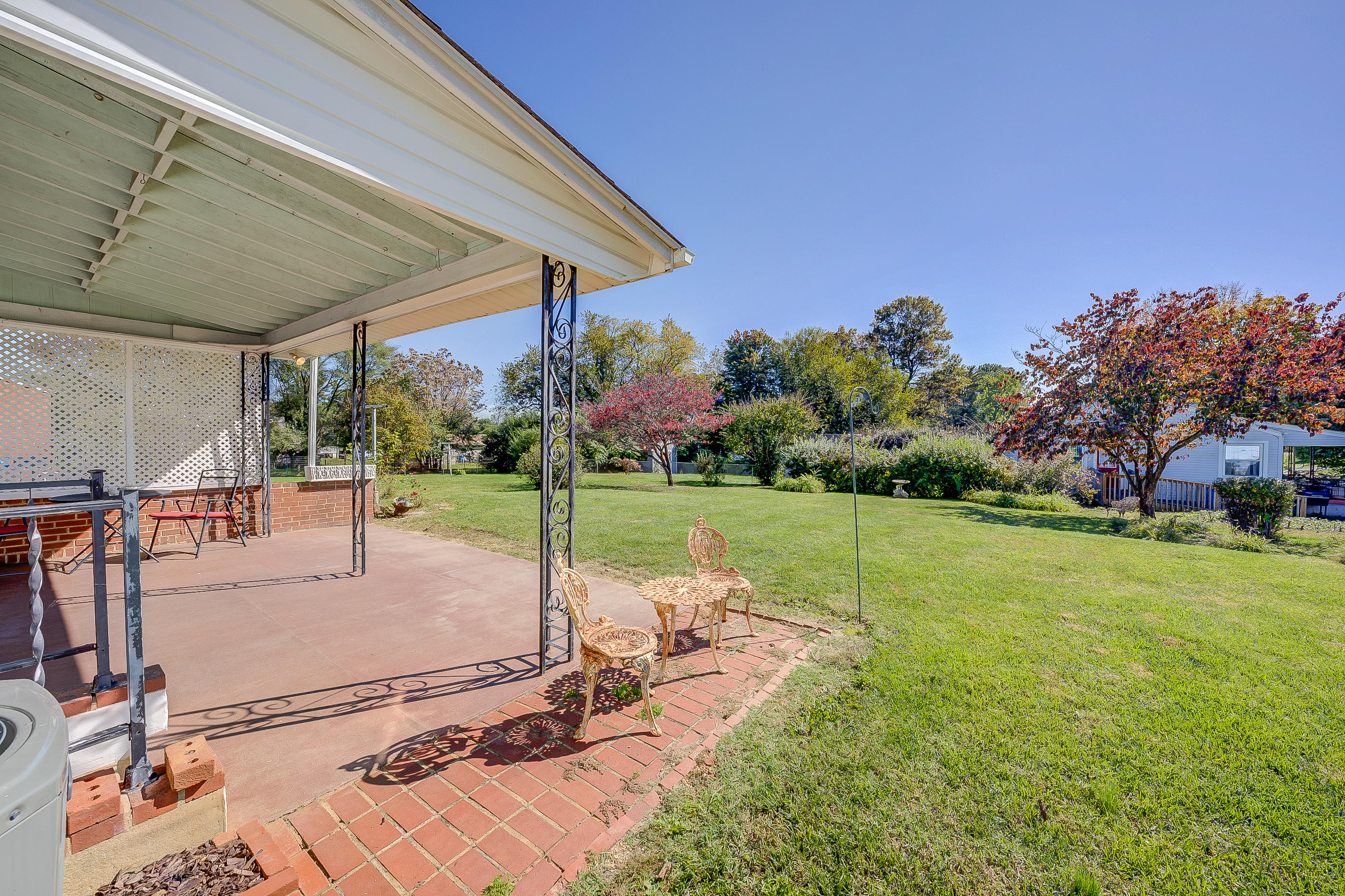 507 Fieldale Road Northeast Roanoke, VA 24012 - Photo 19 of 25 227