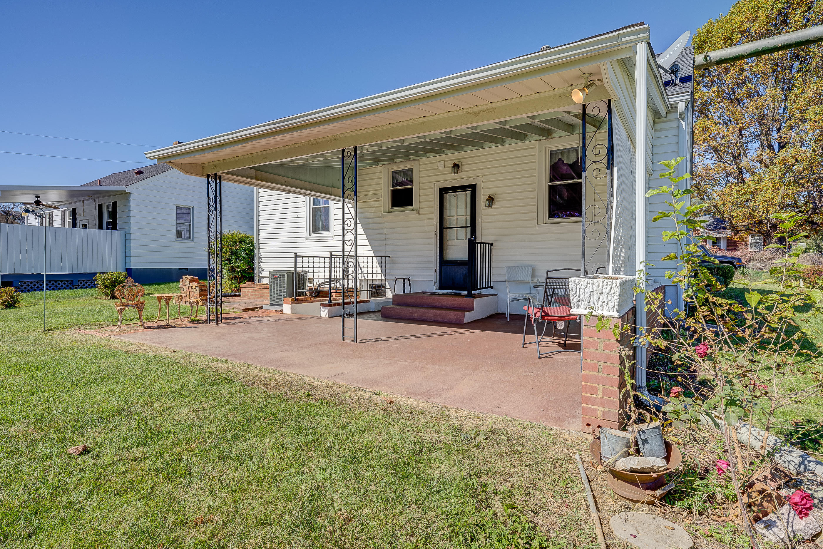 507 Fieldale Road Northeast Roanoke, VA 24012 - Photo 24 of 25 236