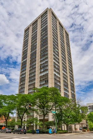 $259,000 | 70 West Burton Place, Unit 705, Chicago, IL 60610