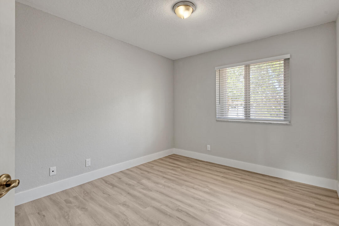 5309 Crossing Rocks Court Riviera Beach, FL 33407 - Photo 23 of 38 23