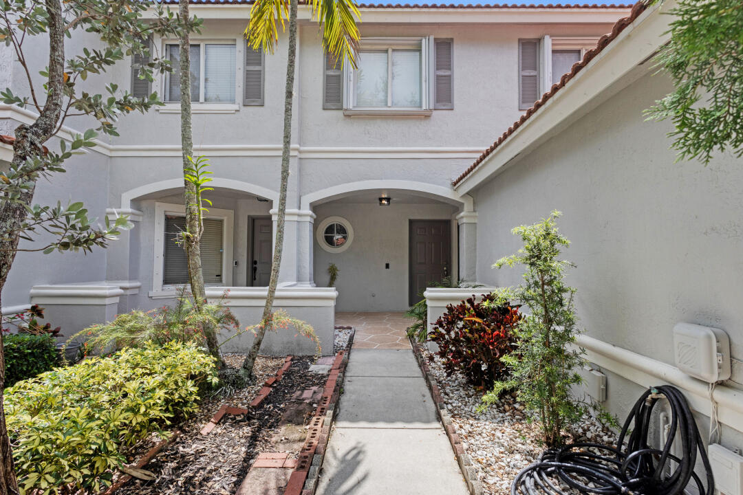 5309 Crossing Rocks Court Riviera Beach, FL 33407 - Photo 5 of 38 5