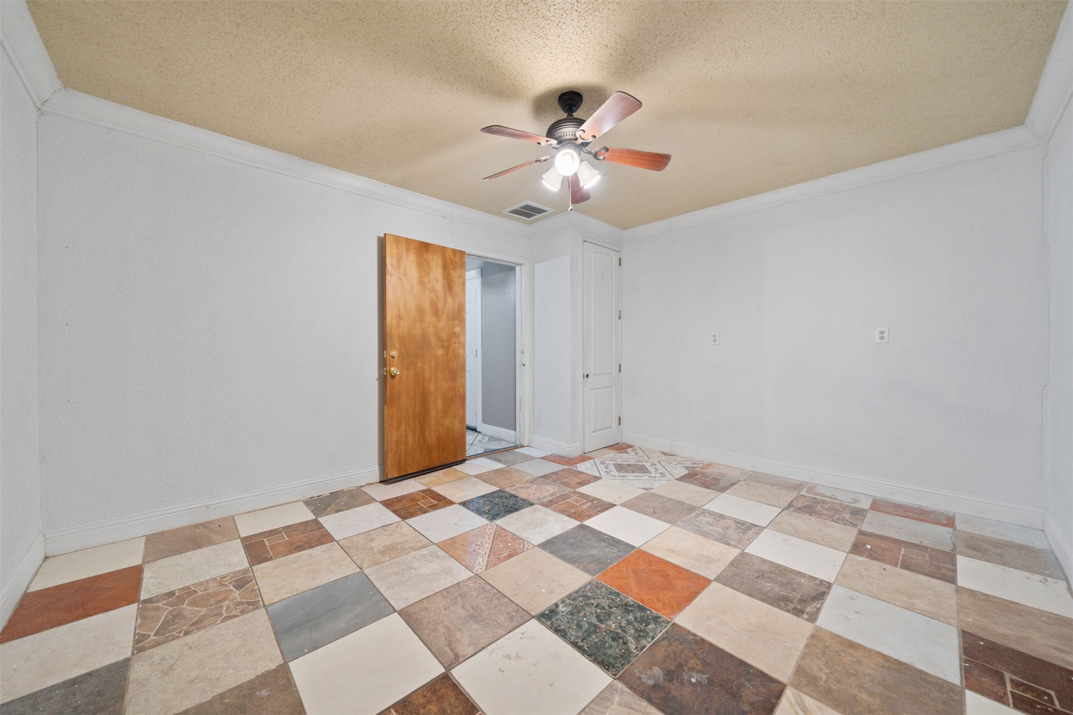 11226 Langdon Lane Houston, TX 77072 - Photo 13 of 25