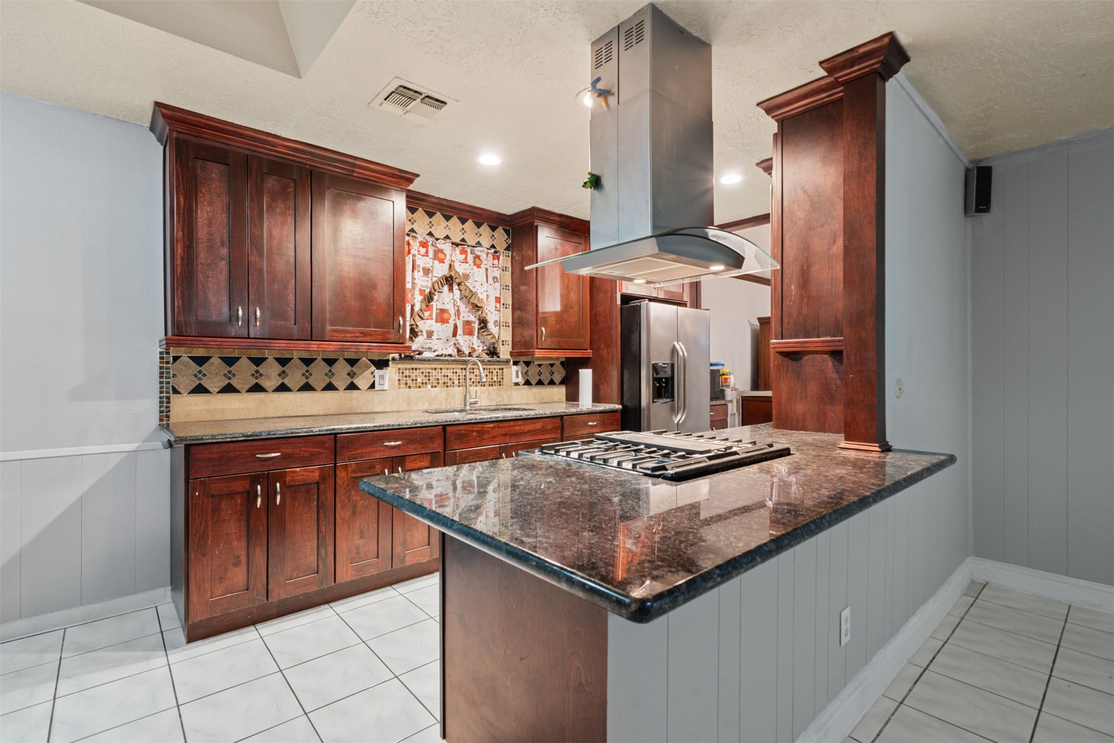 11226 Langdon Lane Houston, TX 77072 - Photo 10 of 25