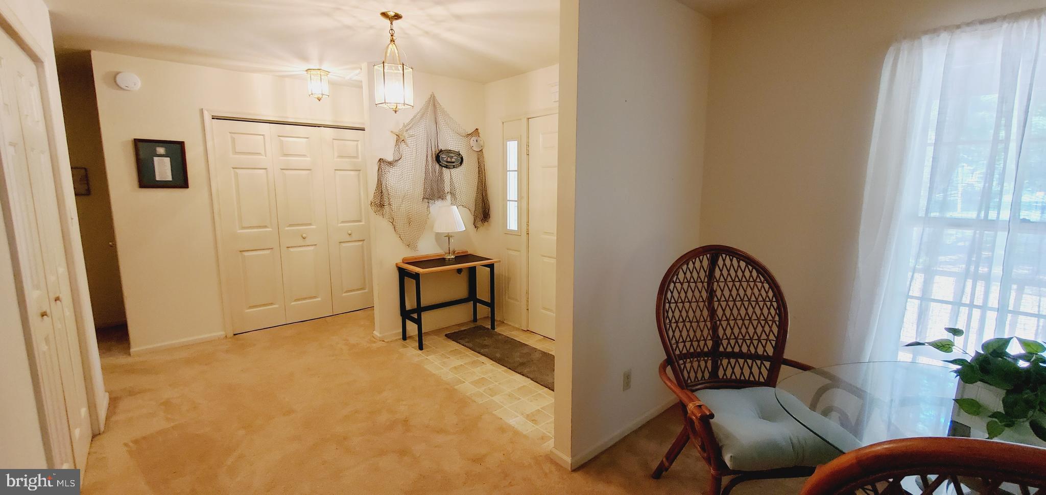 12 Gloucester Road Berlin, MD 21811 - Photo 14 of 29 Foyer and Laundry Closet