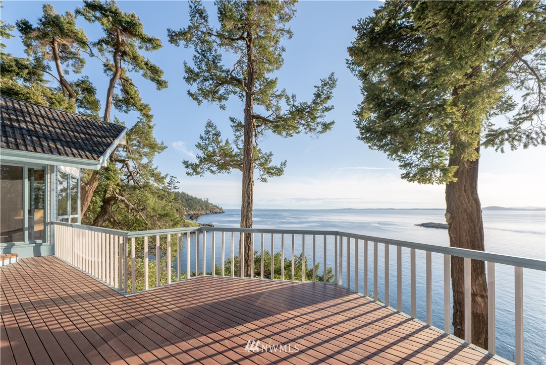4289 West Side Road Friday Harbor, WA 98250 - Photo 3 of 13 Gallery Image 3