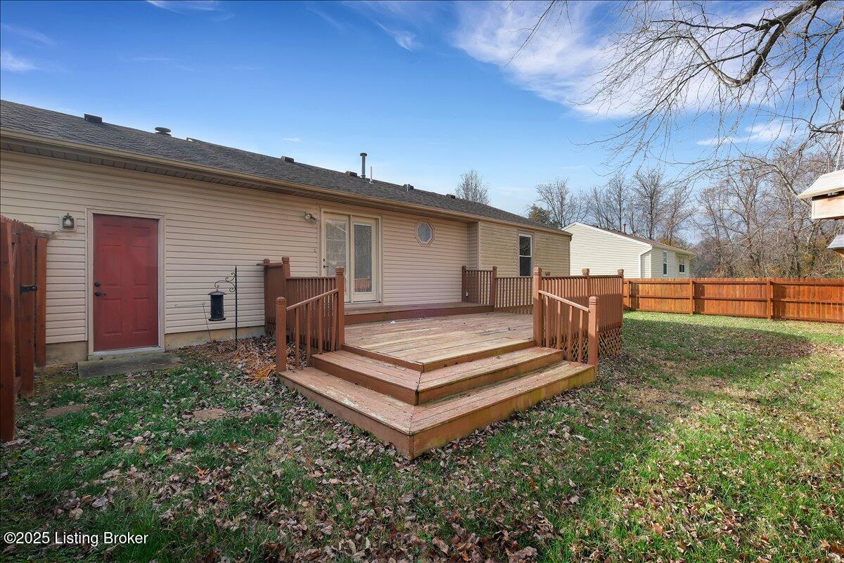 8319 Silver Fox Road Louisville, KY 40291 - Photo 33 of 34 33-8319 Silver Fox Rd-133