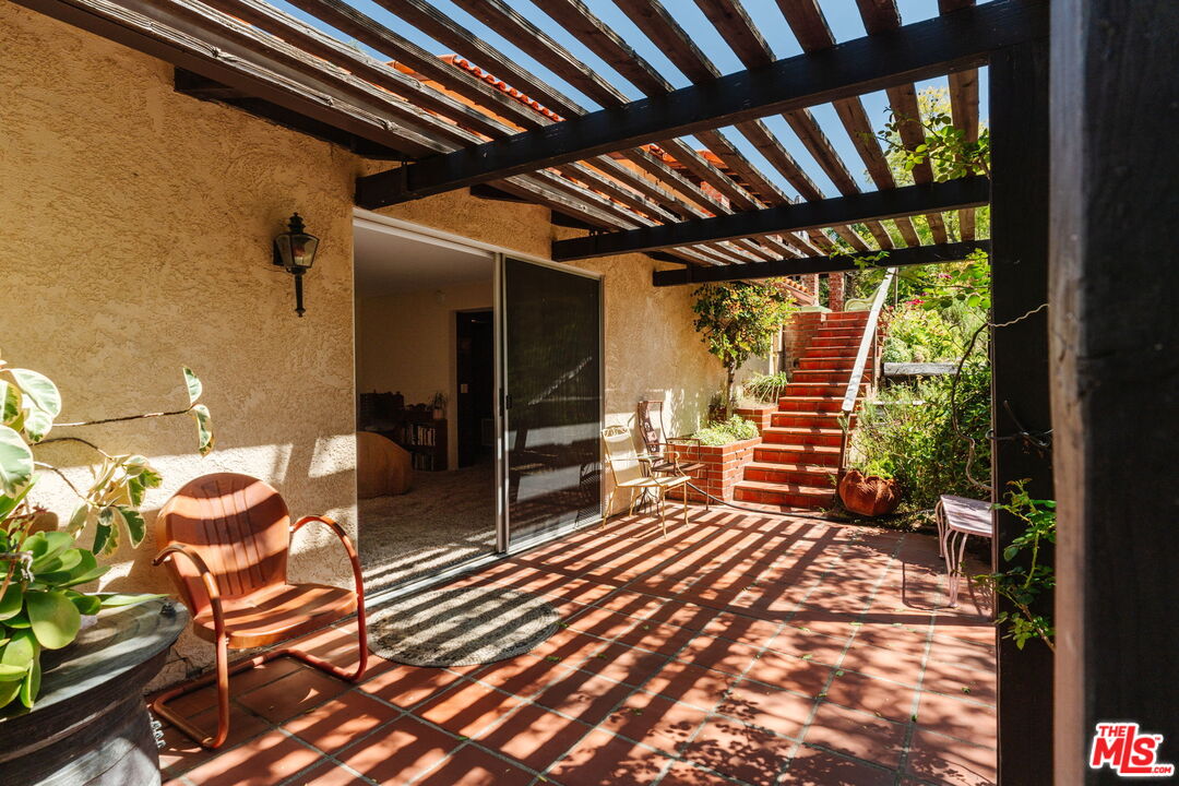 21302 Entrada Road Topanga, CA 90290 - Photo 27 of 74
