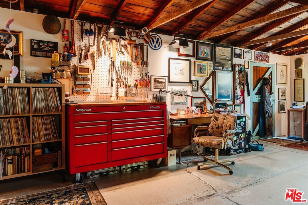 21302 Entrada Road Topanga, CA 90290 - Photo 49 of 74