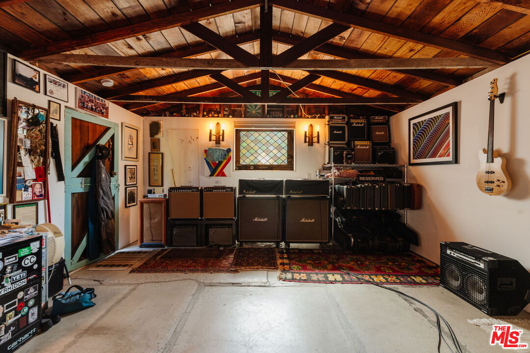 21302 Entrada Road Topanga, CA 90290 - Photo 53 of 74