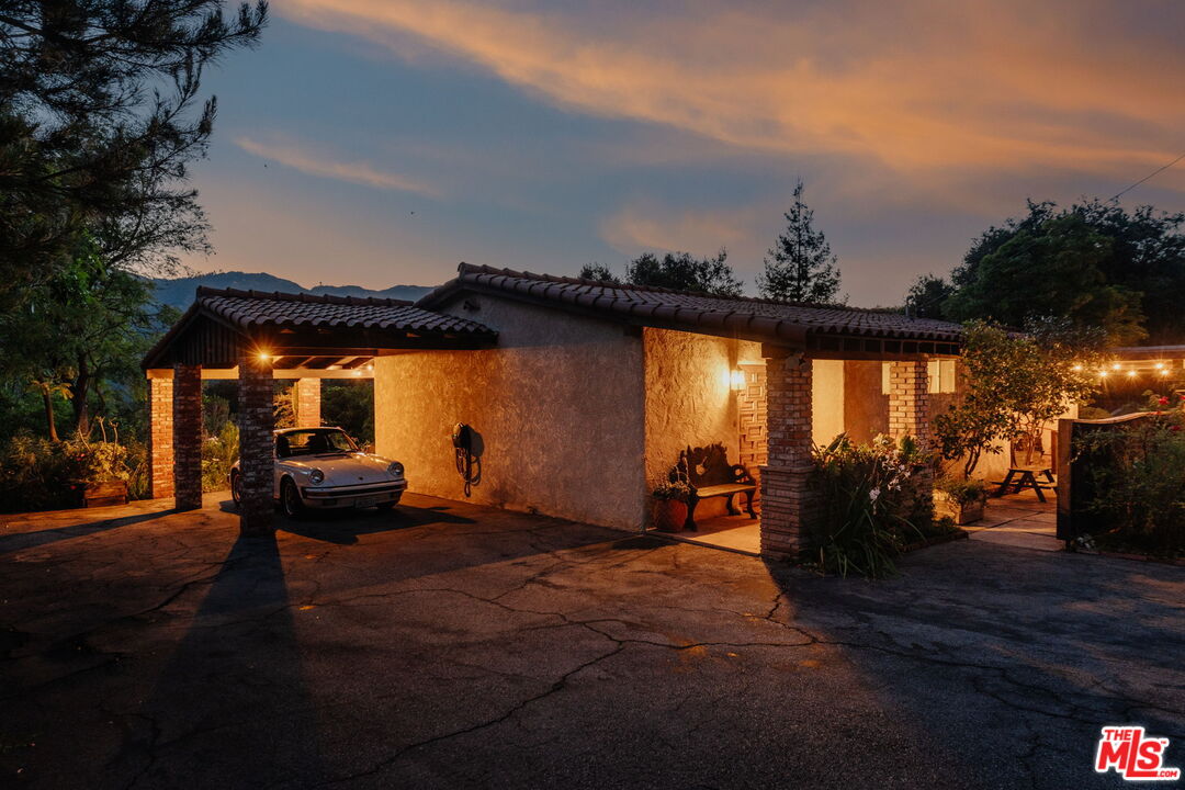 21302 Entrada Road Topanga, CA 90290 - Photo 69 of 74