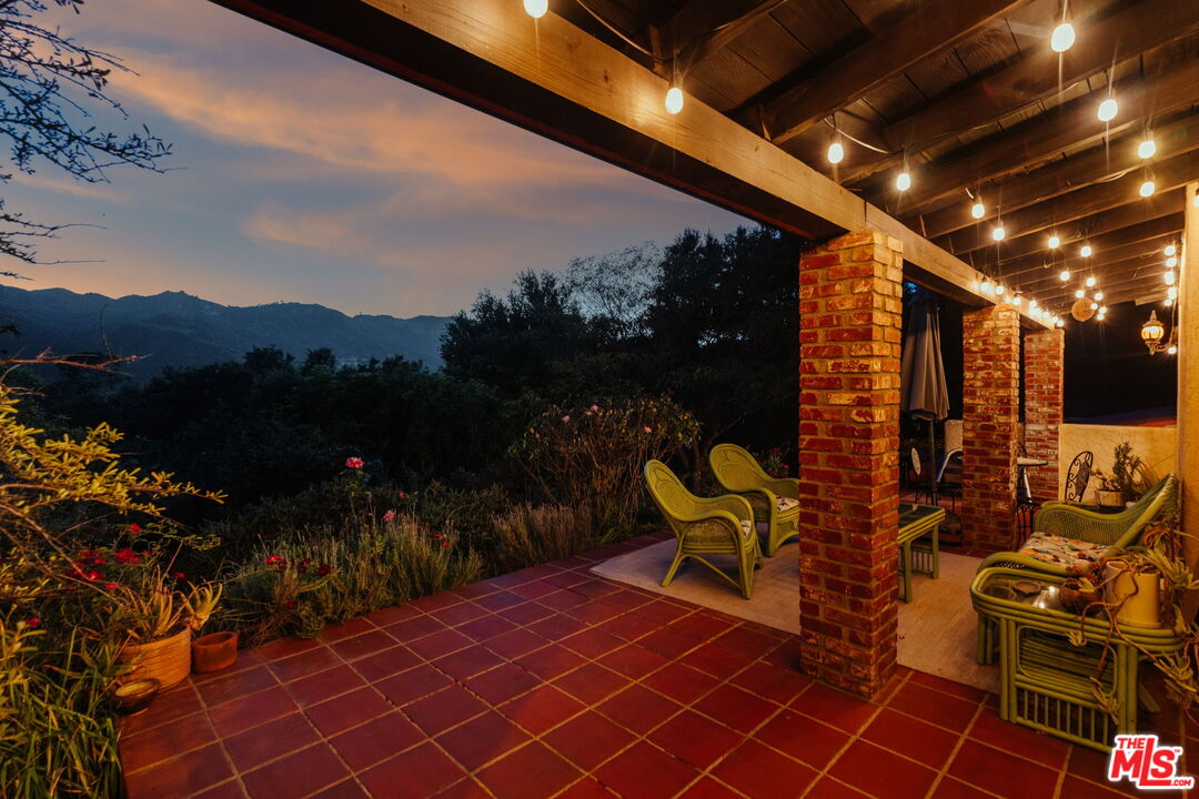 21302 Entrada Road Topanga, CA 90290 - Photo 70 of 74