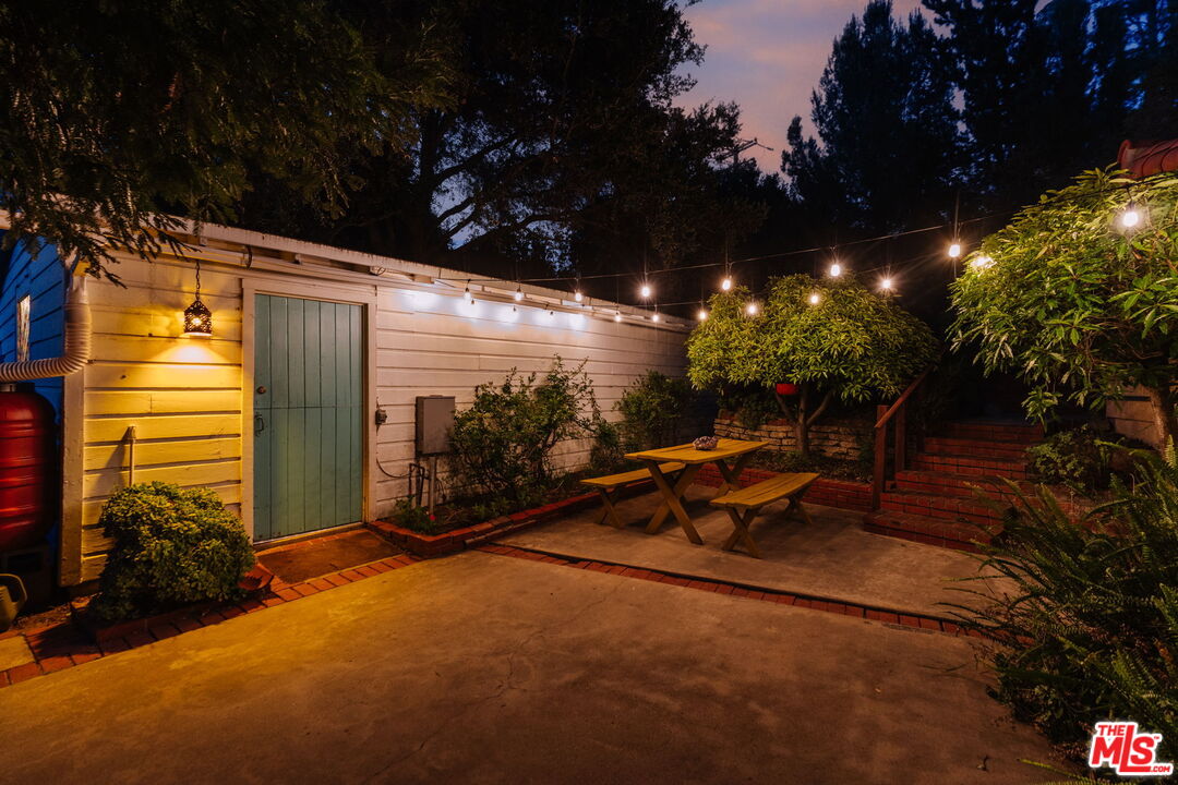 21302 Entrada Road Topanga, CA 90290 - Photo 72 of 74