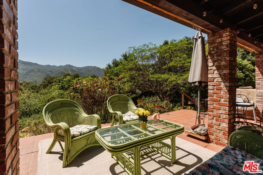 21302 Entrada Road Topanga, CA 90290 - Photo 9 of 74