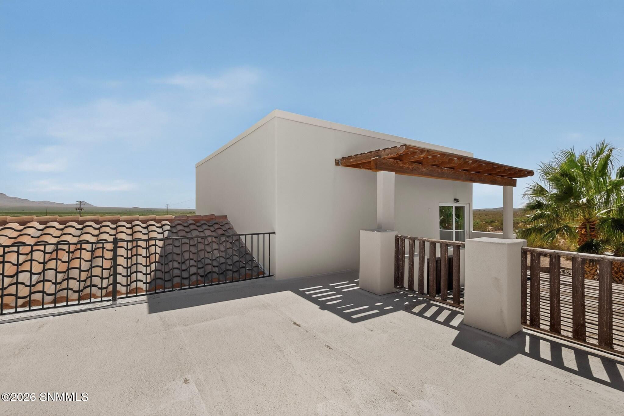 21998 Homestead Road Deming, NM 88030 - Photo 41 of 73 Rooftop Deck/Loft Patio