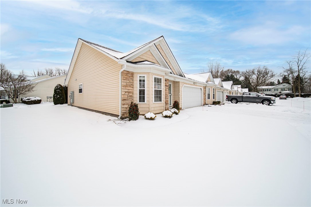 714 Rivers Edge Lane Painesville, OH 44077 - Photo 4 of 34 Gallery Image 4