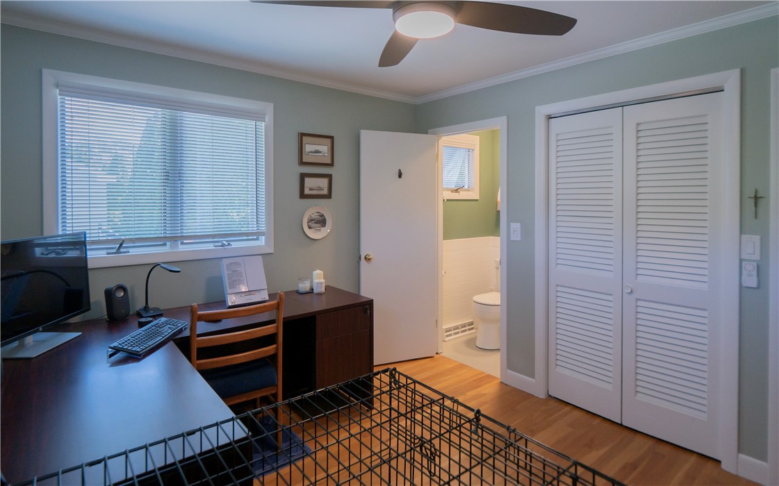 4 Flint Corn Road Portsmouth, RI 02871 - Photo 20 of 36 Bedroom with half bath