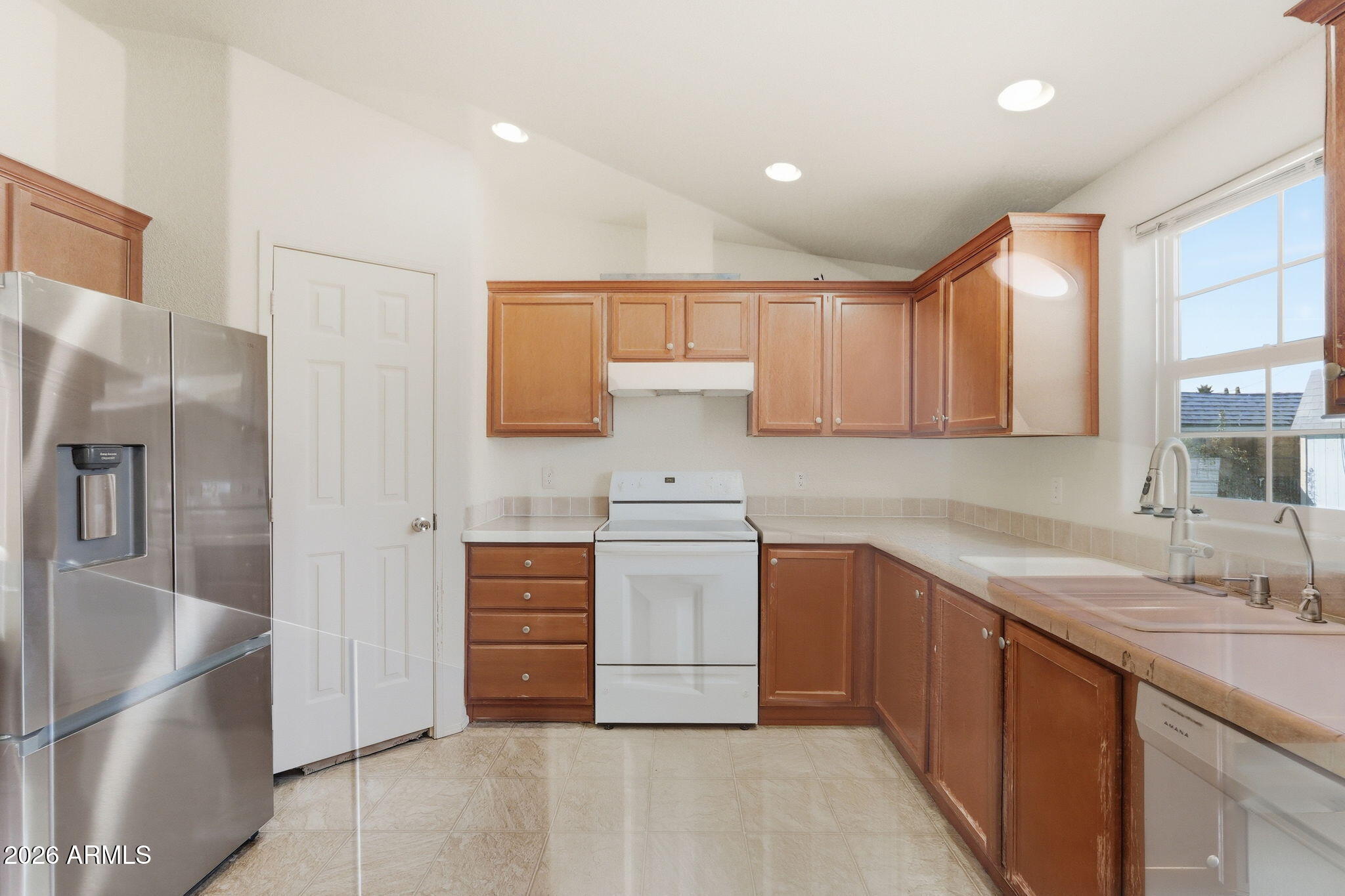 634 South 97th Way Mesa, AZ 85208 - Photo 11 of 24 016_ListerPros