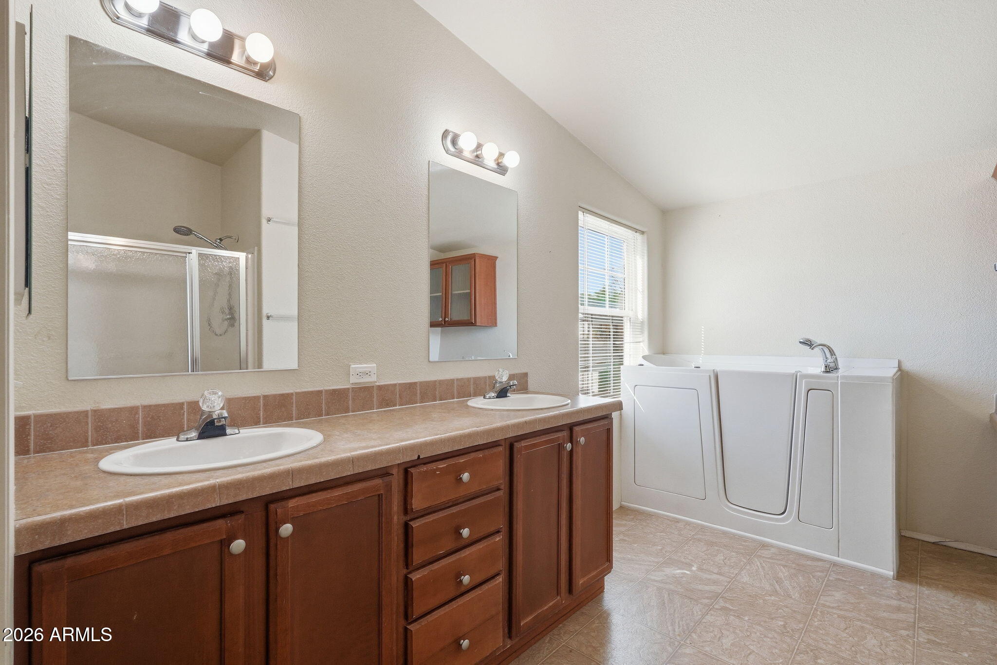 634 South 97th Way Mesa, AZ 85208 - Photo 17 of 24 033_ListerPros