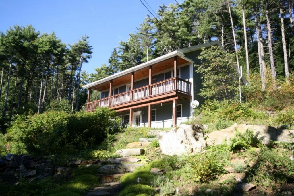 85 Lakeview Road West Boothbay Harbor, ME 04575 - Photo 2 of 24 This house has been meticulously...