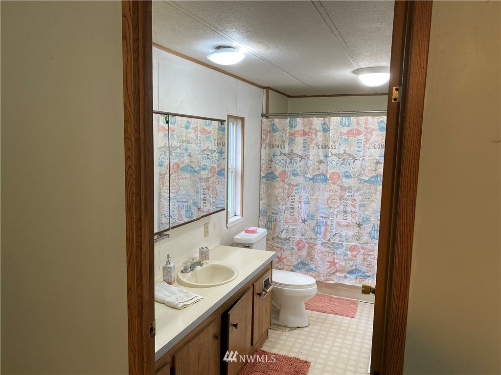 581 Northeast Roy Boad Road Belfair, WA 98528 - Photo 26 of 30 Gallery Image 26