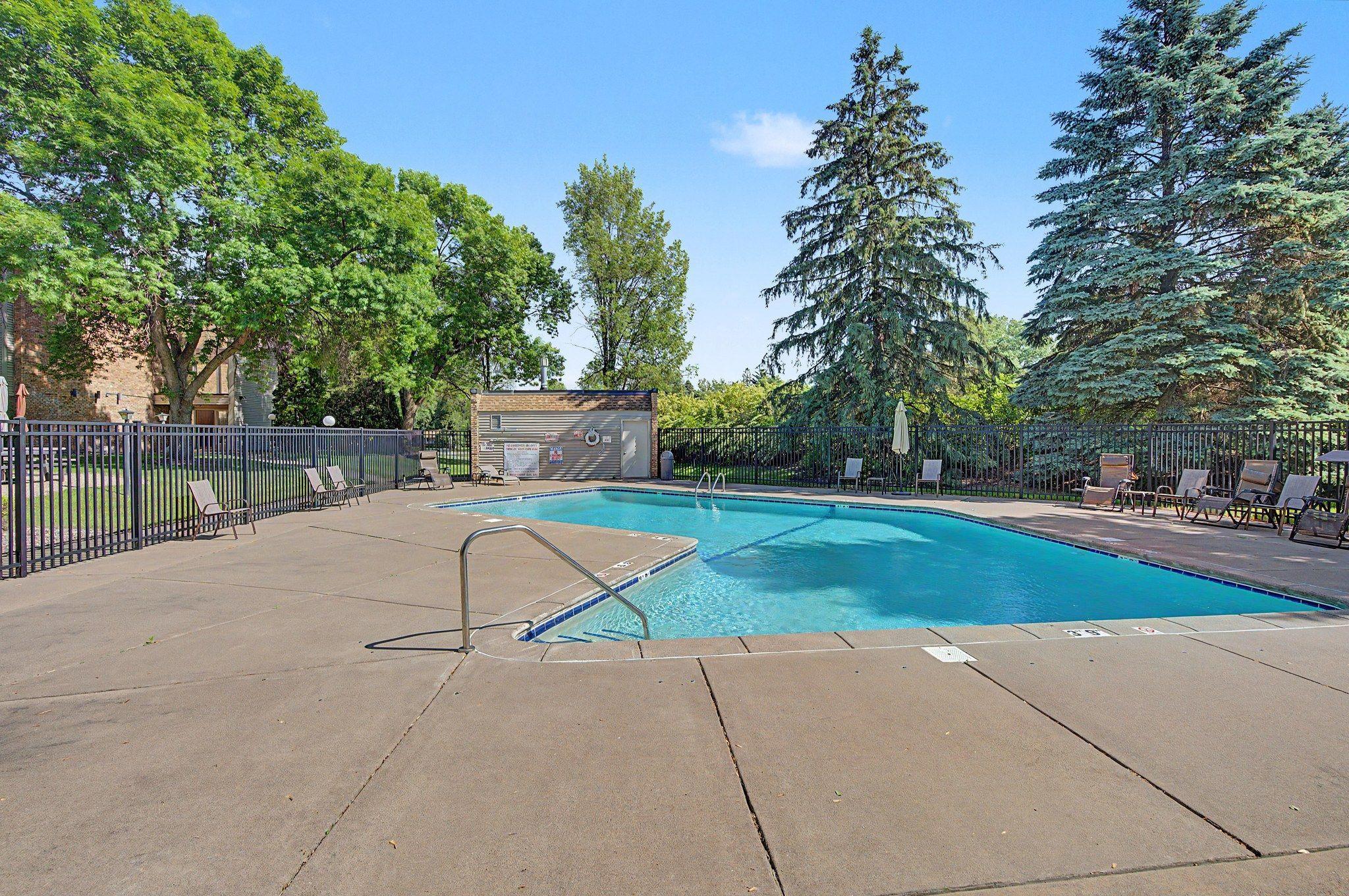 4045 Hodgson Road, Unit 107 Shoreview, MN 55126 - Photo 15 of 28