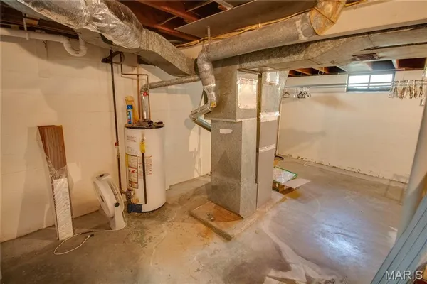 $1,600 | 420 Keller Street, Godfrey, IL 62035