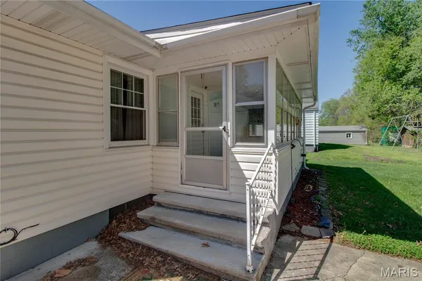 $1,600 | 420 Keller Street, Godfrey, IL 62035