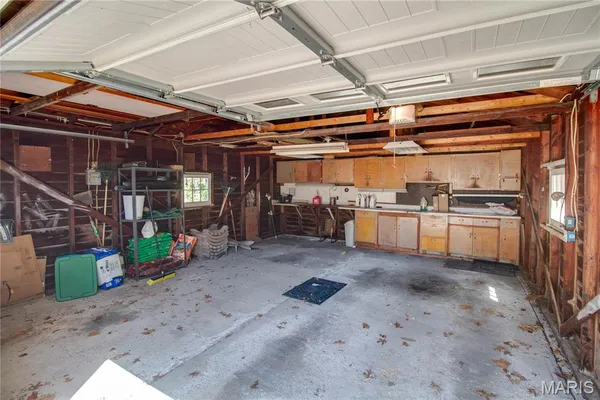 $1,600 | 420 Keller Street, Godfrey, IL 62035