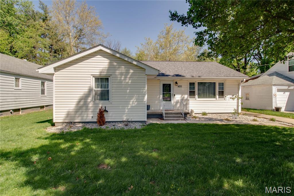 420 Keller Street Godfrey, IL 62035 - Photo 4 of 35