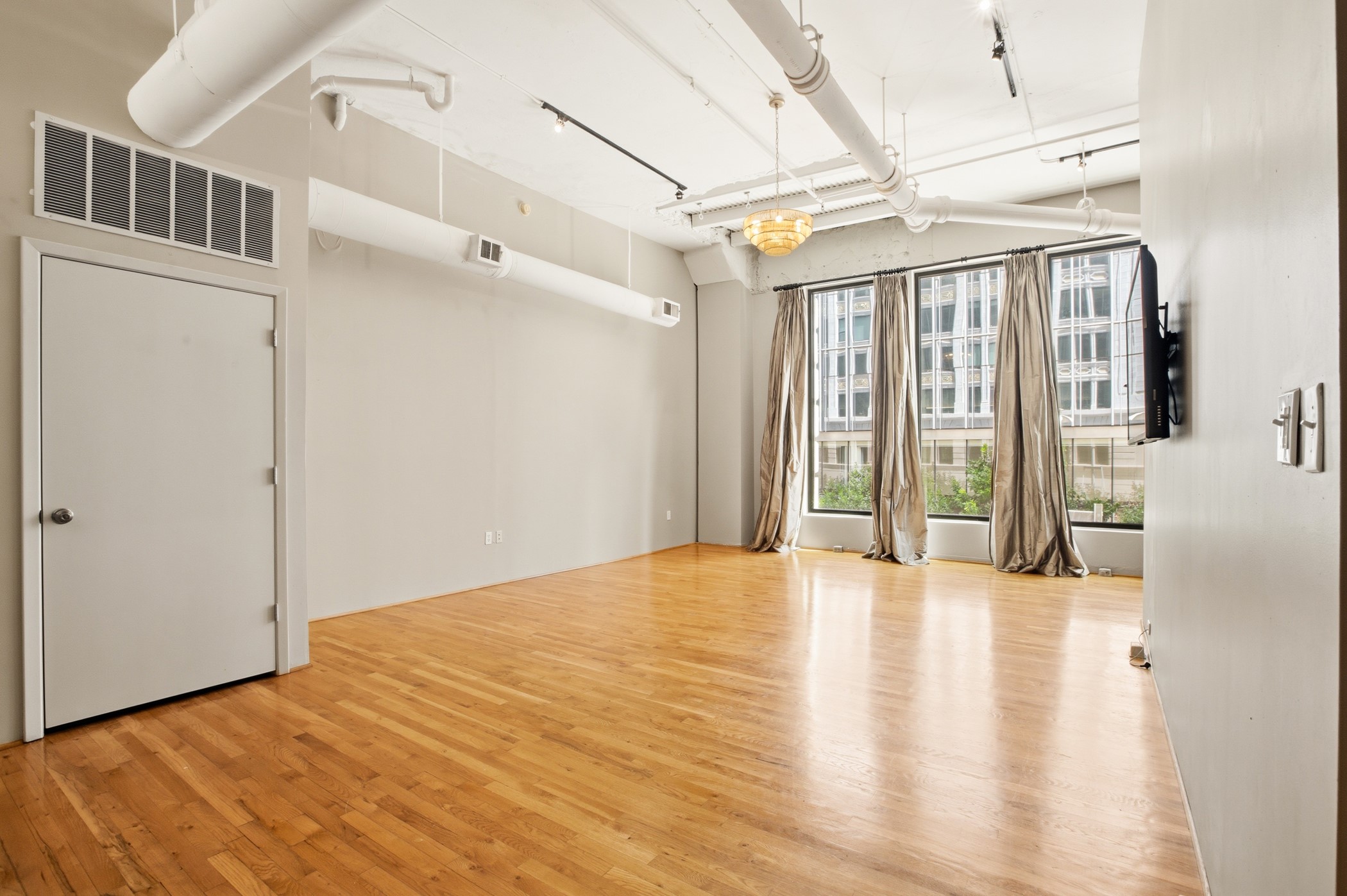705 Main Street, Unit 209 Houston, TX 77002 - Photo 8 of 26