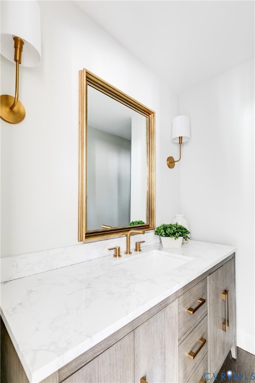 2540 Kentford Road Midlothian, VA 23113 - Photo 26 of 44 Downstairs half bath