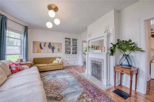 $3,300 | 911 Nevin Avenue, Sewickley, PA 15143