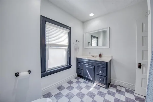 $3,300 | 911 Nevin Avenue, Sewickley, PA 15143