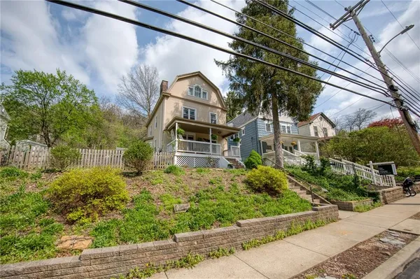 $3,300 | 911 Nevin Avenue, Sewickley, PA 15143